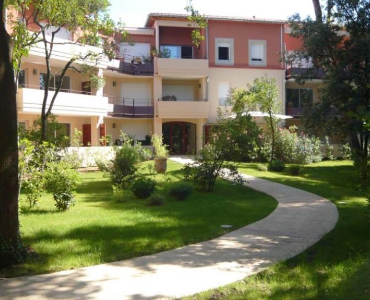 Chez Louis De Uzes Apartment Ngoại thất bức ảnh